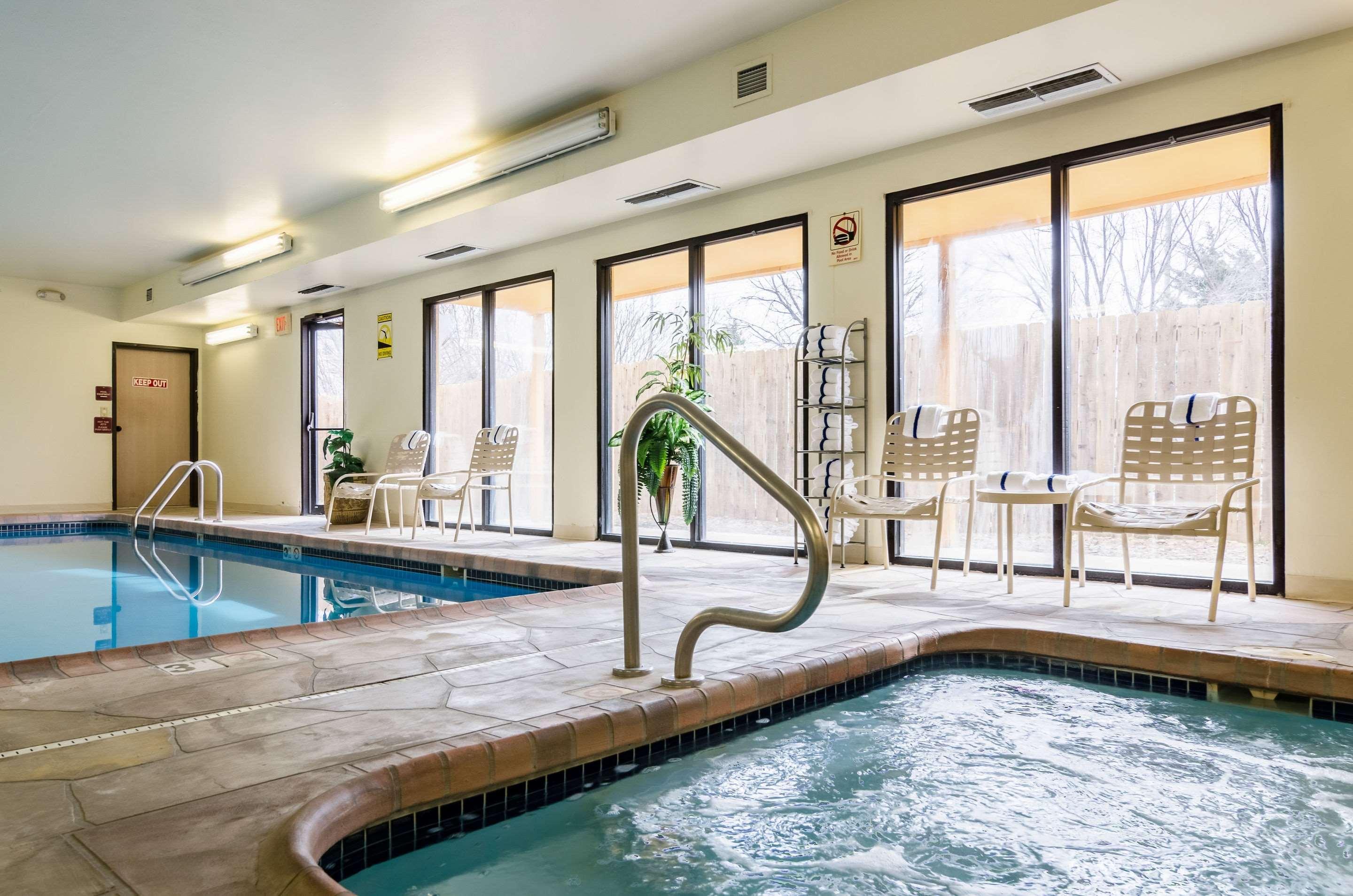 Quality Inn & Suites Manhattan Zewnętrze zdjęcie