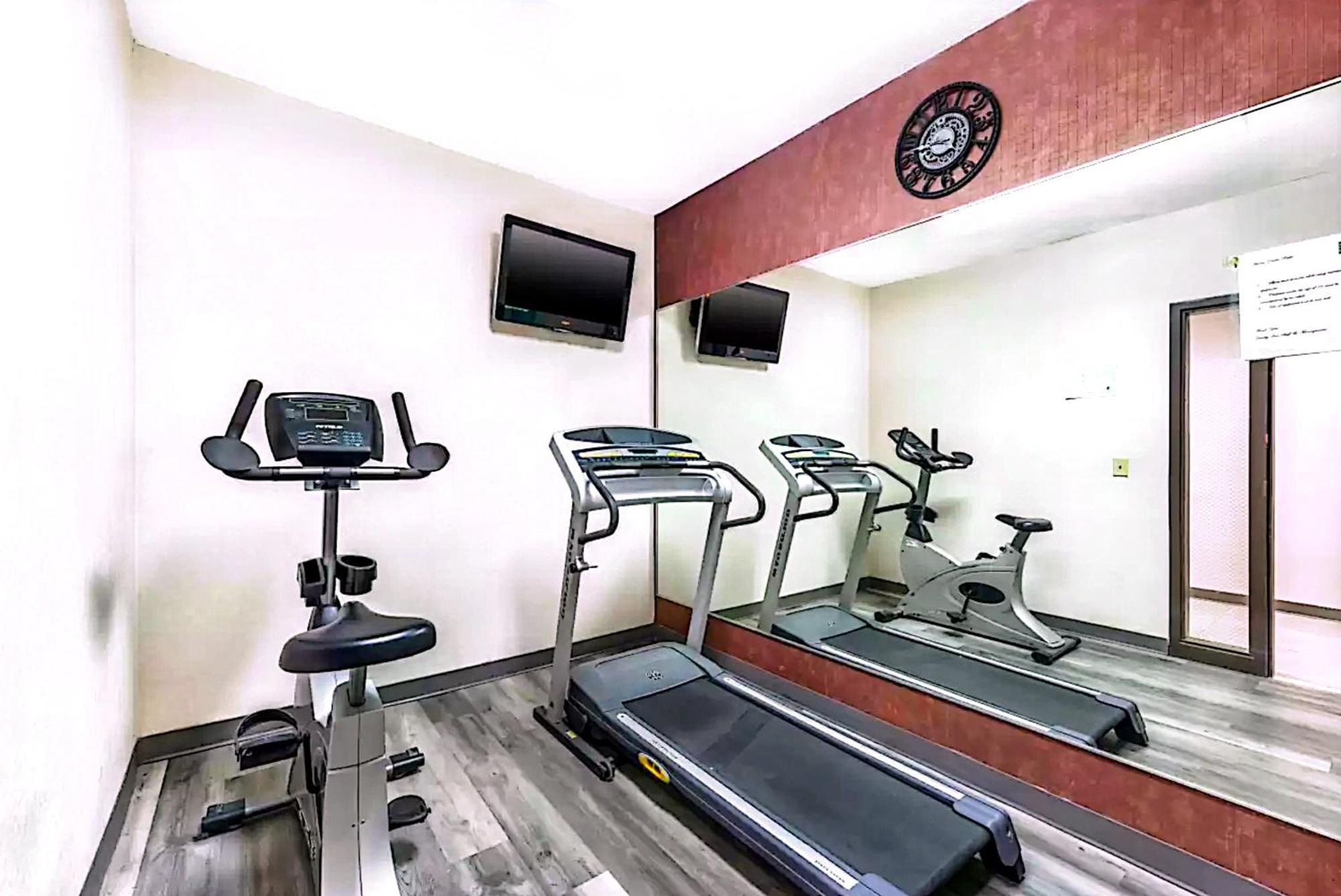 Quality Inn & Suites Manhattan Zewnętrze zdjęcie