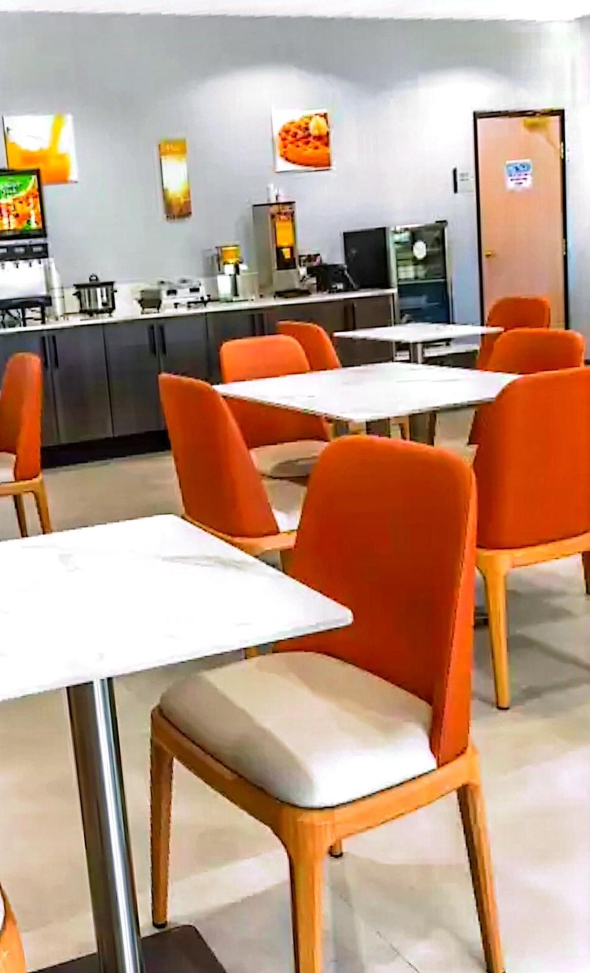 Quality Inn & Suites Manhattan Zewnętrze zdjęcie