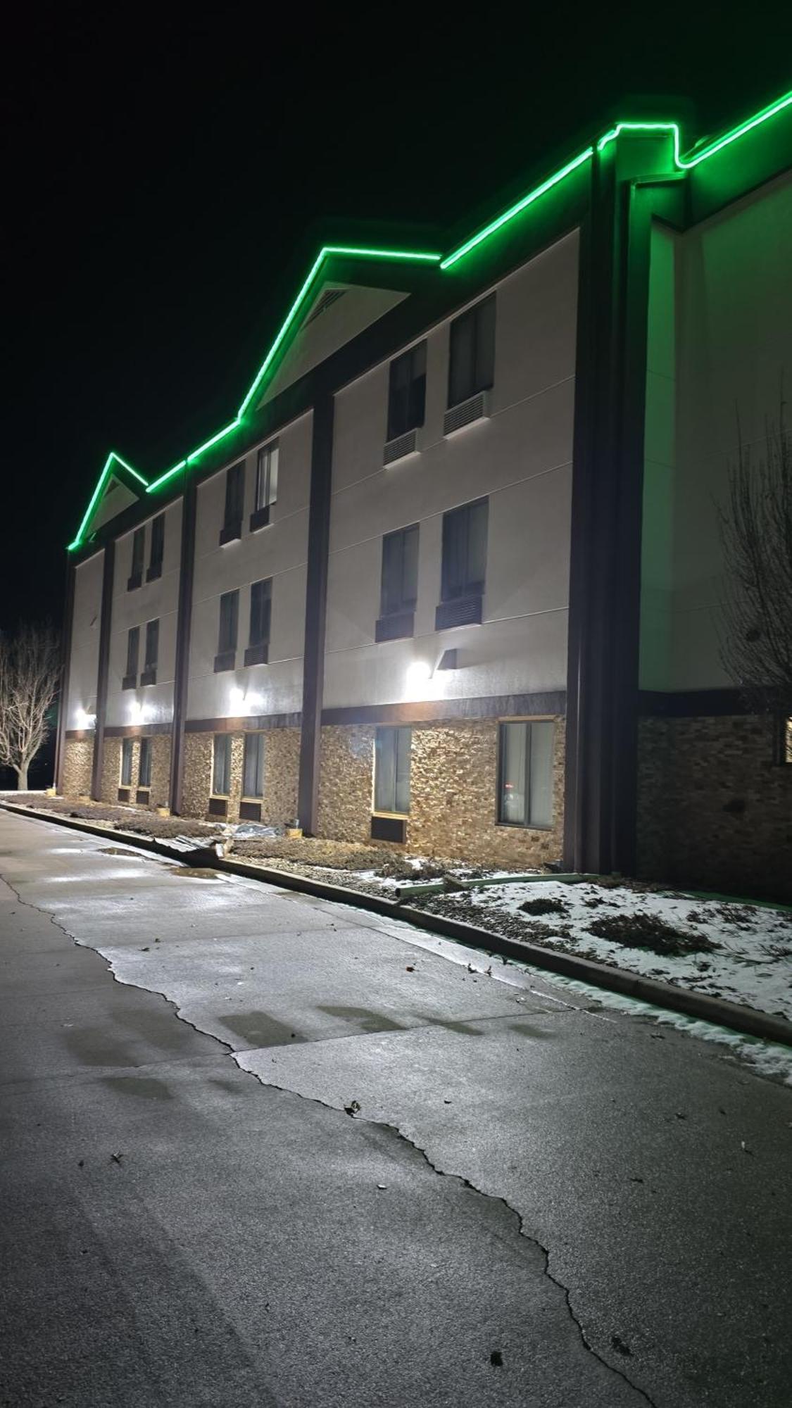 Quality Inn & Suites Manhattan Zewnętrze zdjęcie