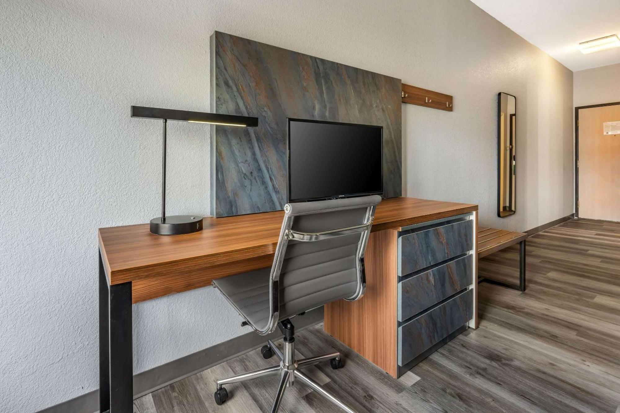 Quality Inn & Suites Manhattan Zewnętrze zdjęcie