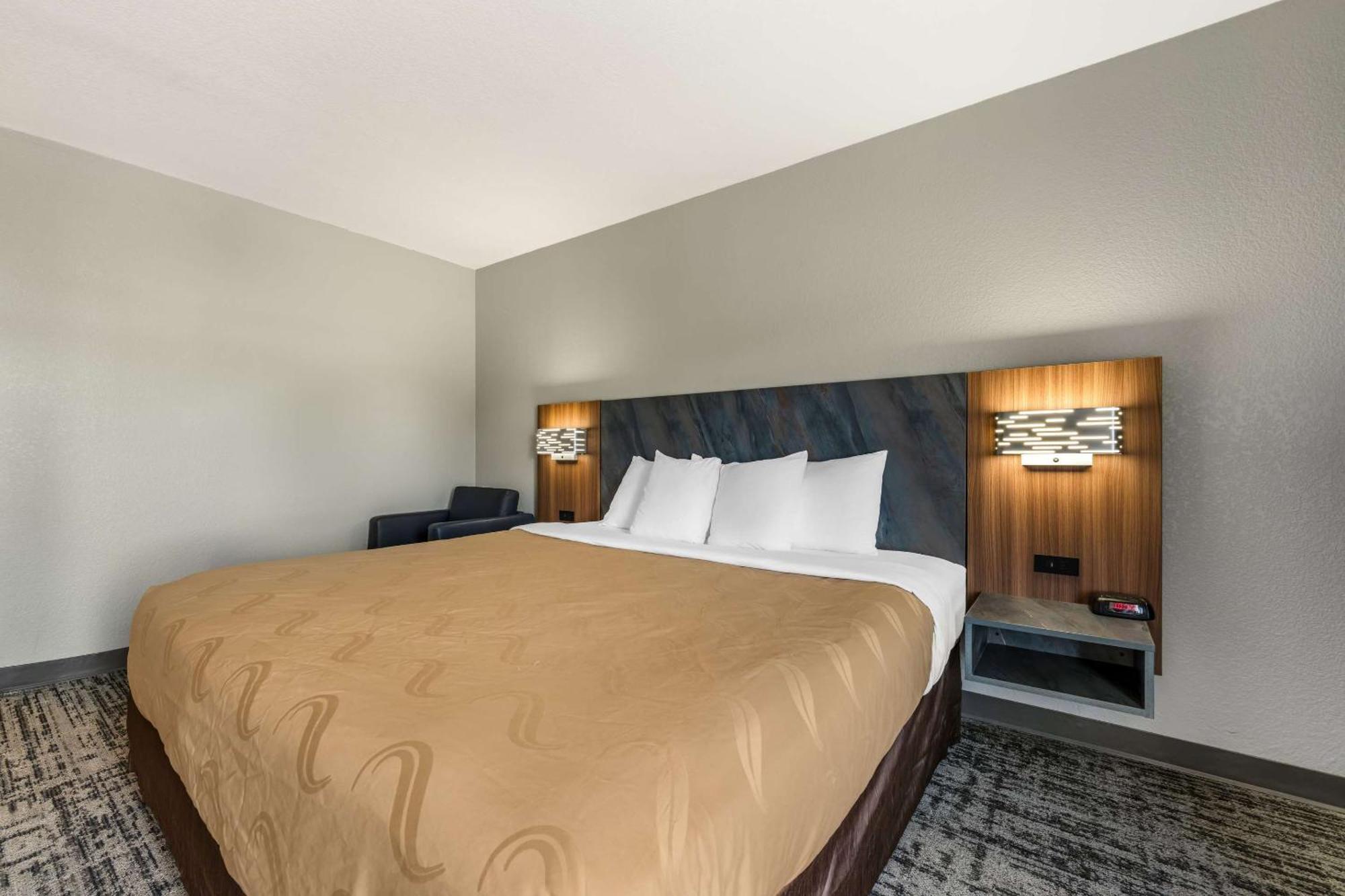 Quality Inn & Suites Manhattan Zewnętrze zdjęcie